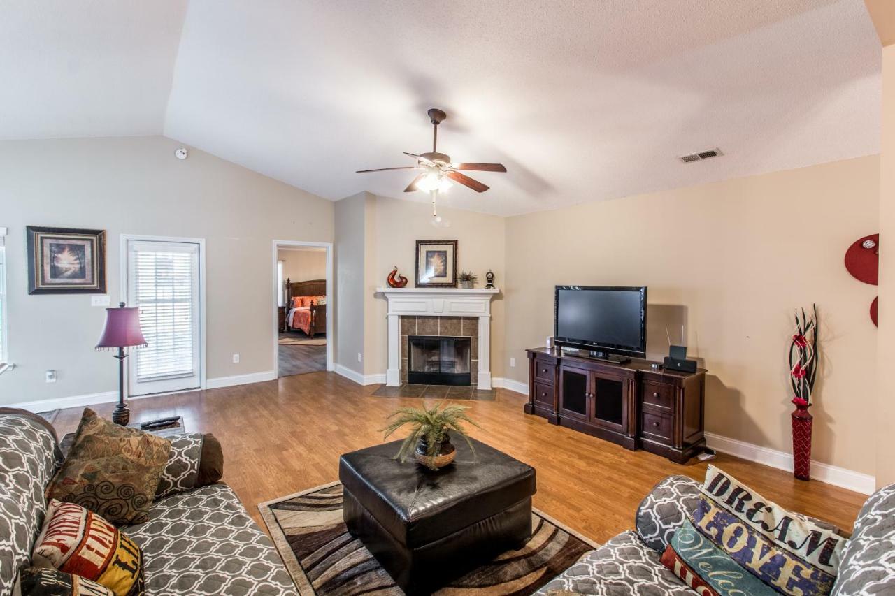 Villa Rockett! Your Sweet Home Away From Home! Huntsville Exteriér fotografie